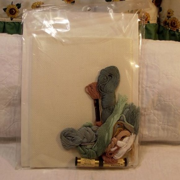 SERENDIPITY DESIGNS Counted Cross Imperial Phoenix - Picture 3 of 3